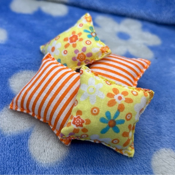 Colorful Miniature Pillows Set - Picture 2 of 8